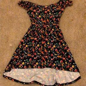 Beautiful dress! In great condition!